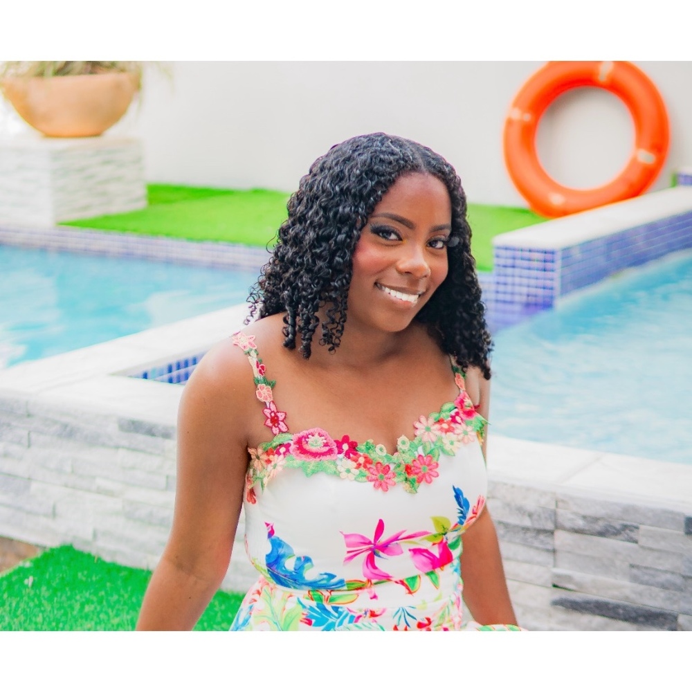 Meet your Posher, Zharia